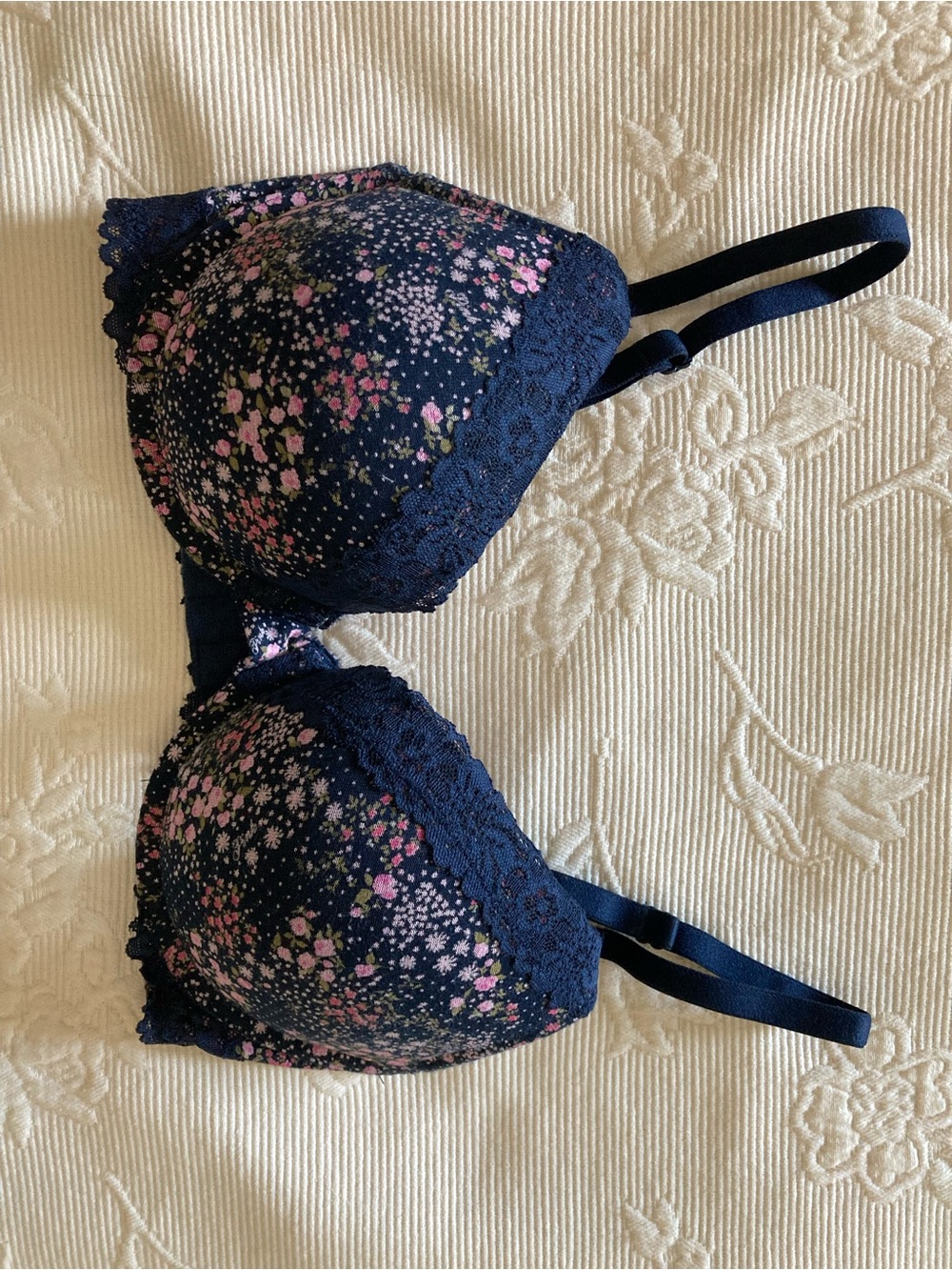 PINK Victoria's Secret Navy Floral Lace-Edged Bra